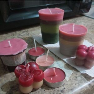 1 surprise Scented home made candle
